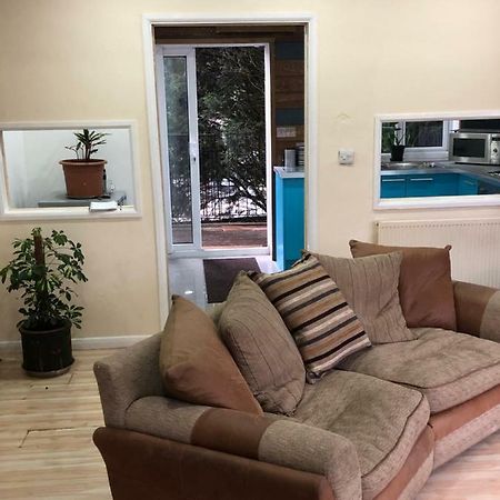 Treetops Flat2 Hall Green B28 Birmingham Eksteriør bilde