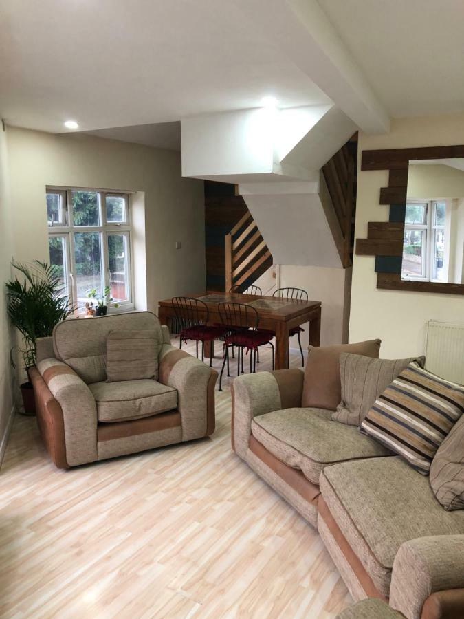 Treetops Flat2 Hall Green B28 Birmingham Eksteriør bilde